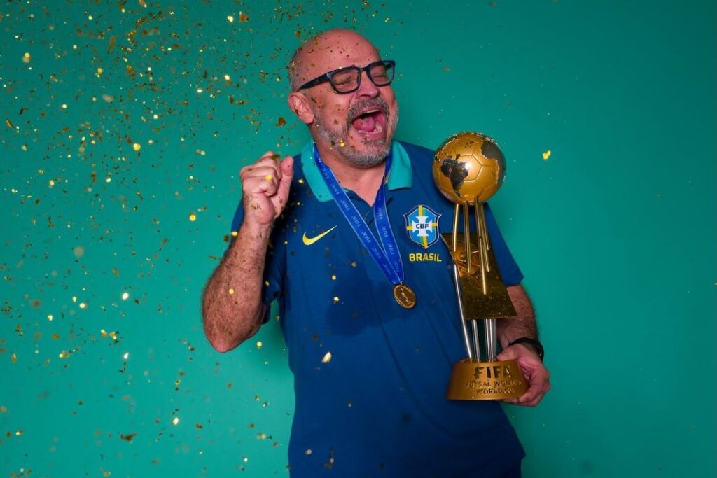 Wilson Sabóia convoca seleção de futsal para amistosos contra Japão