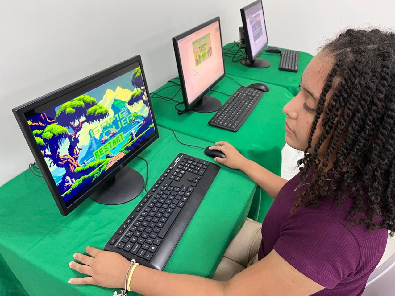 Últimos dias para inscrições no Manaós Tech Girls; prêmio de R$10 mil