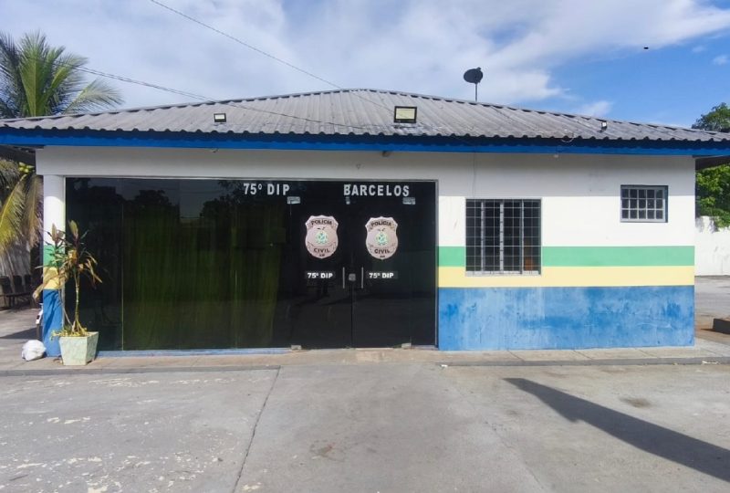 Homem mata ex-mulher e atual dela com terçado em Barcelos