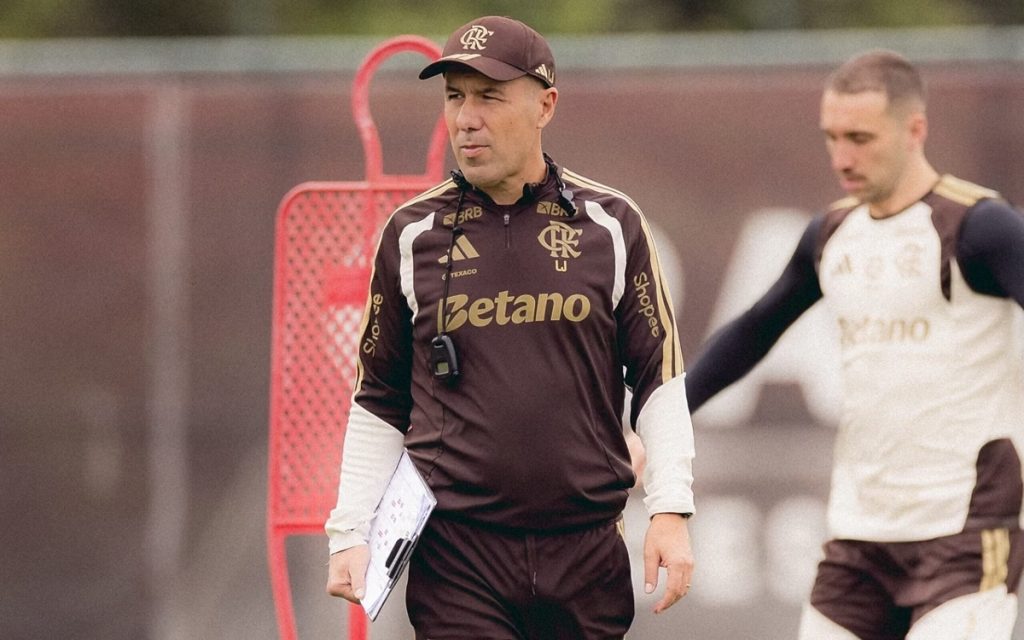 Everton Cebolinha avança na recuperação e treina com o elenco do Flamengo