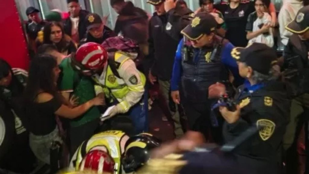 Três pessoas morrem por sufocamento em comemorações na Cidade do México