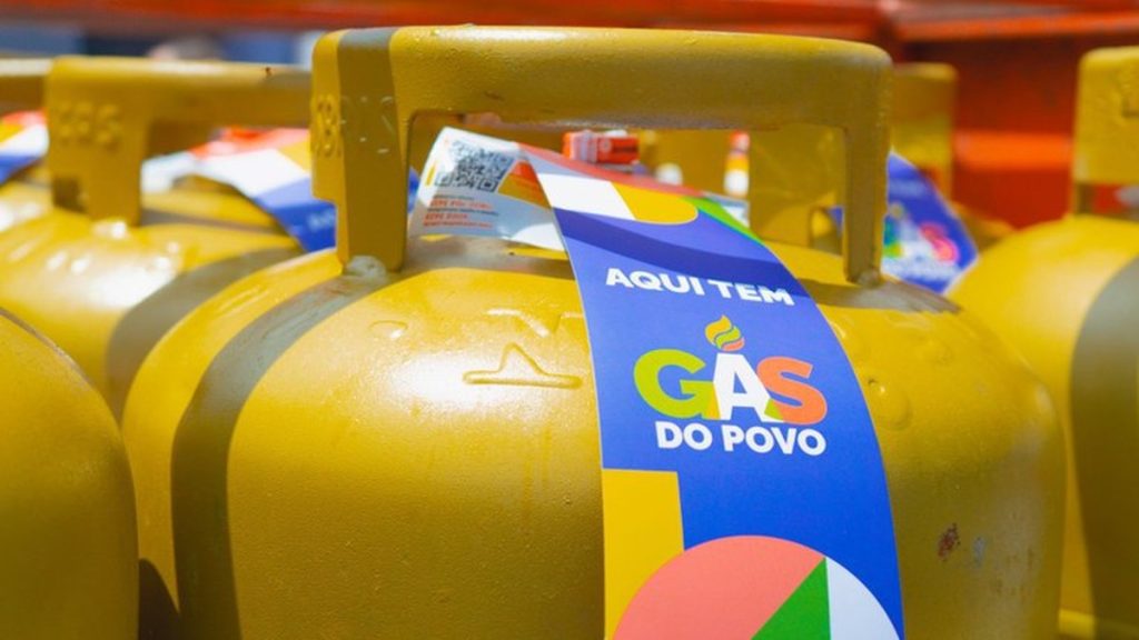 Gás do Povo oferece nova recarga gratuita nesta sexta-feira; confira os detalhes
