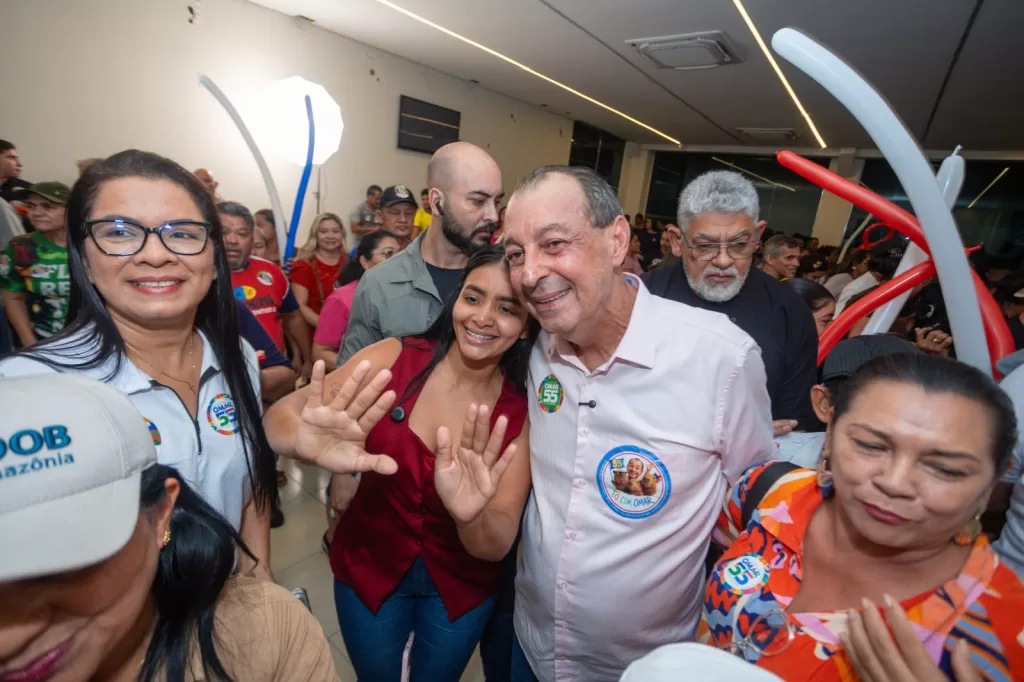 Omar Aziz lidera com 57,4% a dois dias da eleição no Amazonas