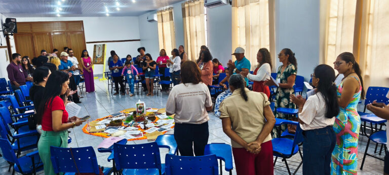 Mulheres indígenas e ribeirinhas se reúnem para fortalecer seu protagonismo no Amazonas