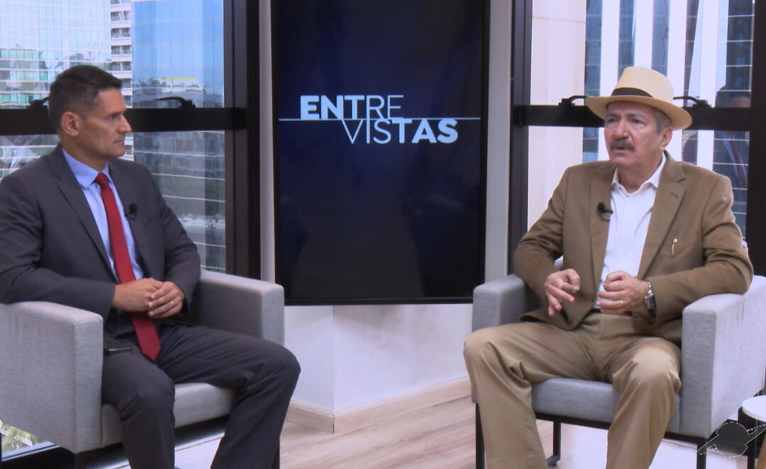 Aldo Rebelo é entrevistado no programa 'Entrevistas' do Amazon Sat